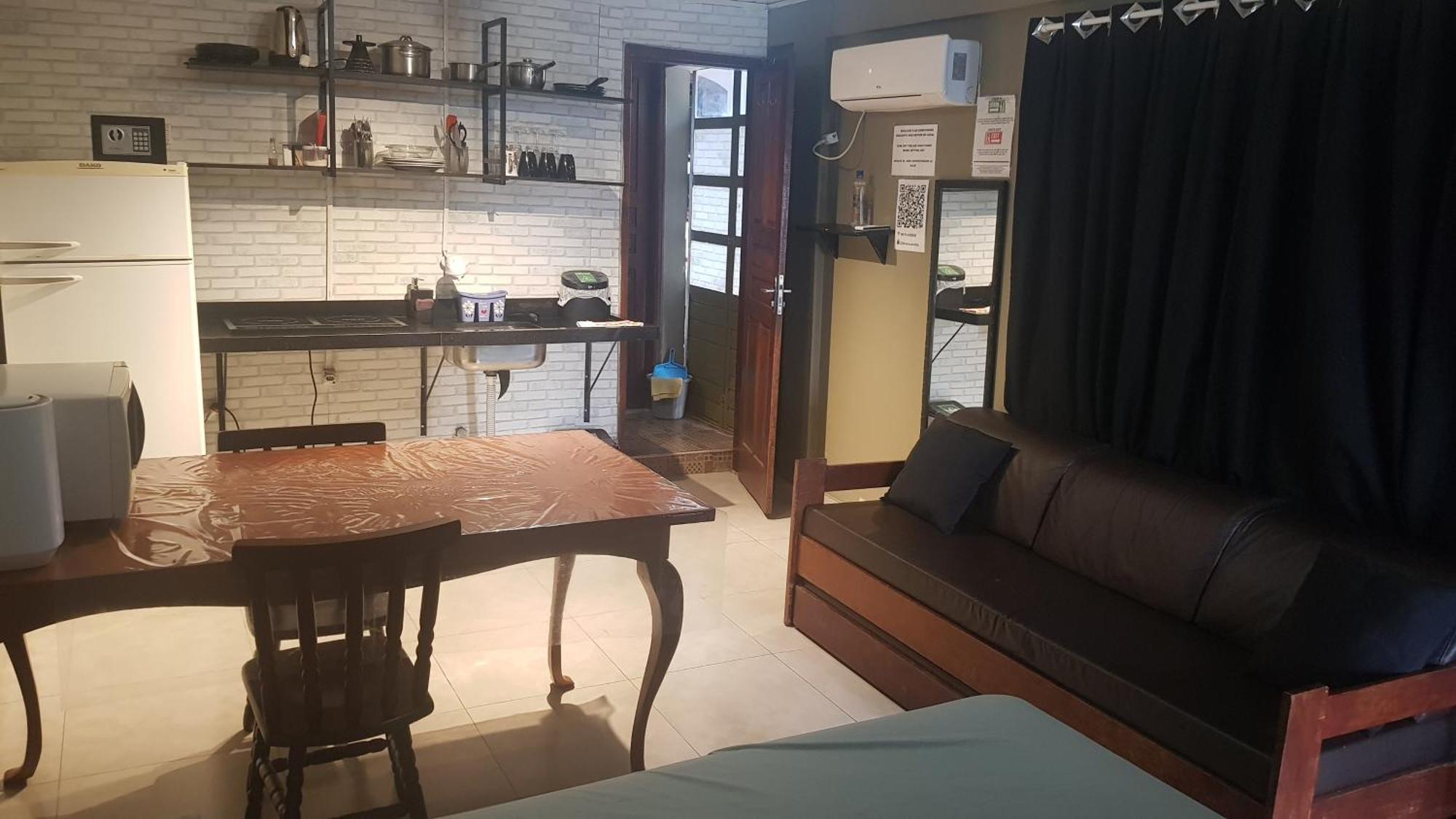 Casa No Centro De Foz! Ar-Condicionado, Smart Tv, Wi-Fi, Cozinha, Ventilador E 4 Camas Apartamento Foz do Iguaçu Exterior foto