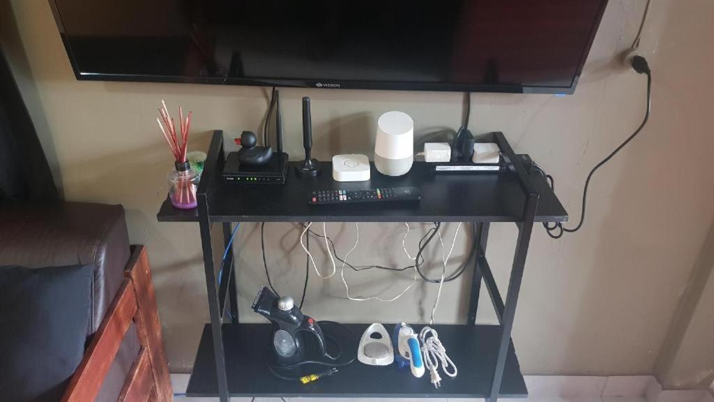 Casa No Centro De Foz! Ar-Condicionado, Smart Tv, Wi-Fi, Cozinha, Ventilador E 4 Camas Apartamento Foz do Iguaçu Exterior foto