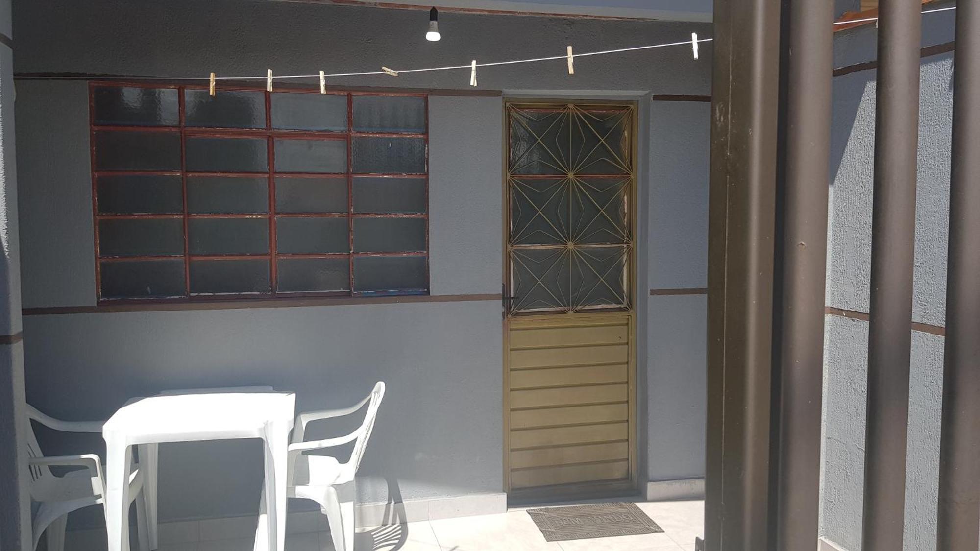 Casa No Centro De Foz! Ar-Condicionado, Smart Tv, Wi-Fi, Cozinha, Ventilador E 4 Camas Apartamento Foz do Iguaçu Exterior foto